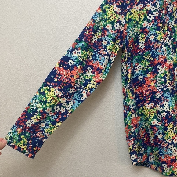 EUC Talbots 100% Cotton Bright Floral Print Blouse size Small Petite - Picture 3 of 7